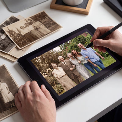 Как объединить людей с разных фотографий и оживить получившуюся фотографию